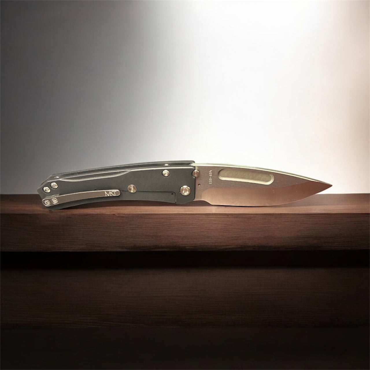 Medford Slim Mid – CPM S45VN Tumbled Drop Point Blade, DLC Handle & Spring